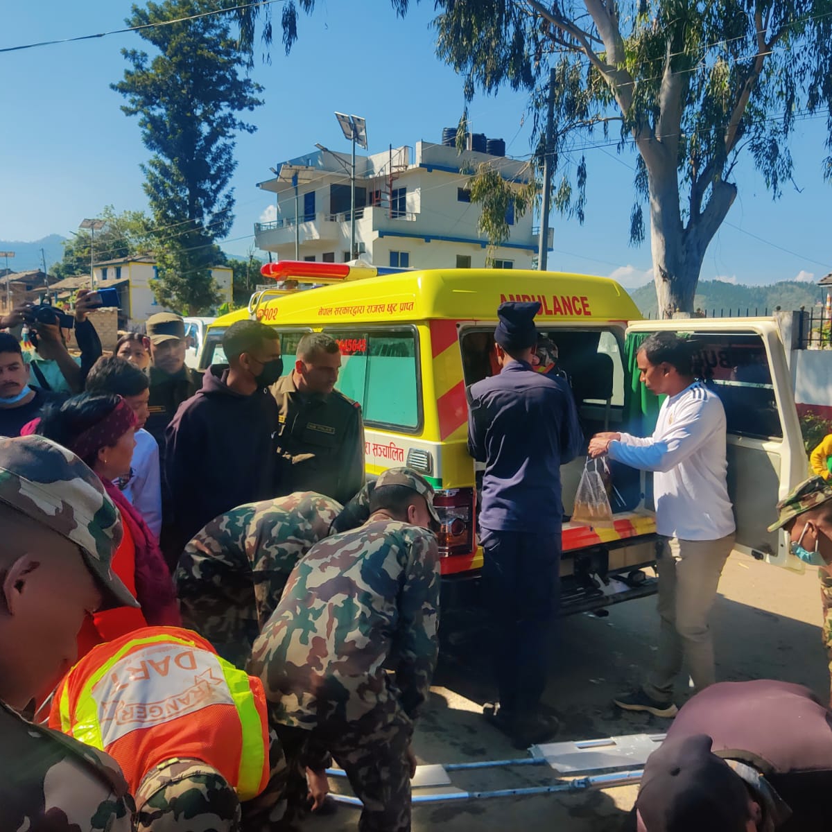 Erdbeben Nepal medizinische Hilfe in Rukum