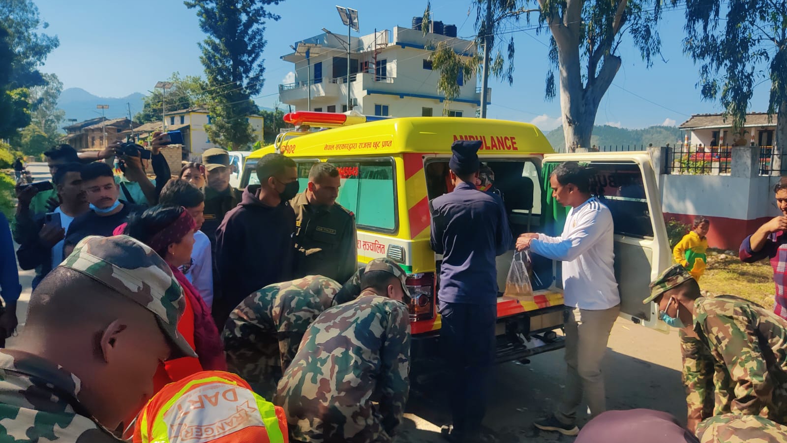 Erdbeben Nepal medizinische Hilfe in Rukum